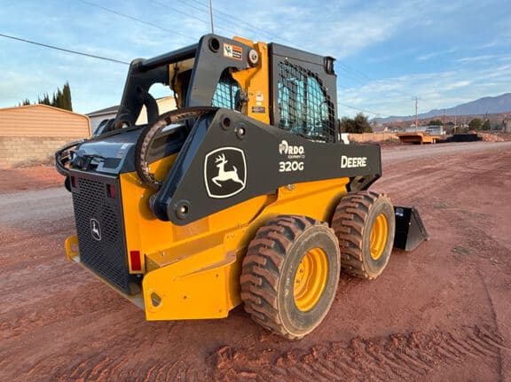 Image of John Deere 320G equipment image 4