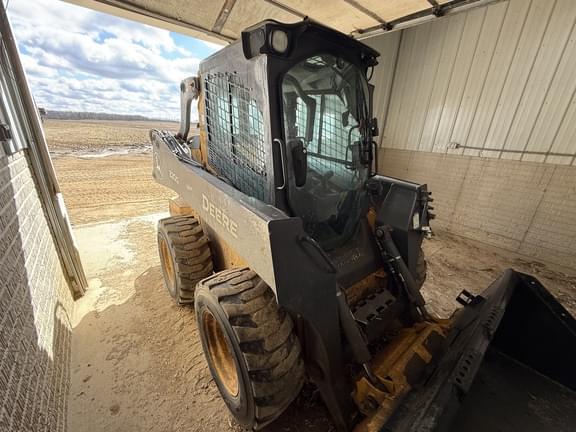 Image of John Deere 320G Primary image