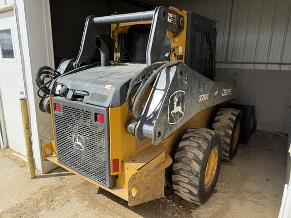 Image of John Deere 320G equipment image 4