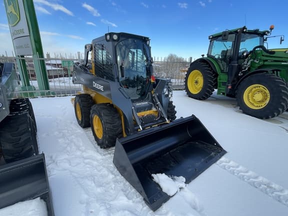 Image of John Deere 320G equipment image 1