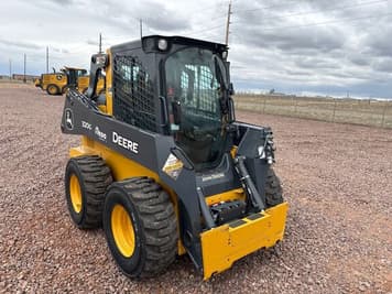 Main image John Deere 320G