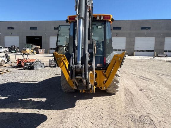 Image of John Deere 320P equipment image 3
