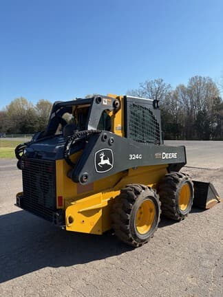 Image of John Deere 324G equipment image 4