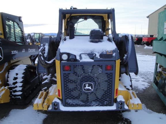 Image of John Deere 324G equipment image 4