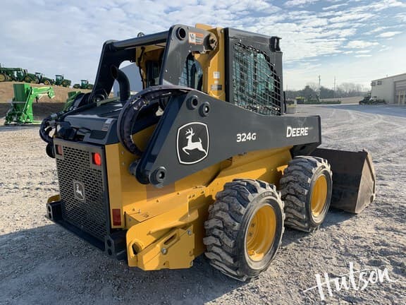 Image of John Deere 324G equipment image 4
