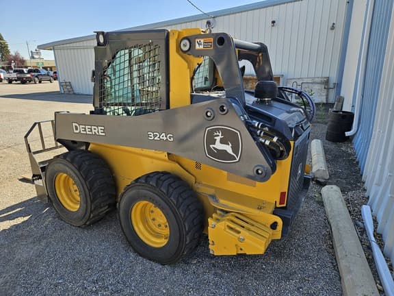 Image of John Deere 324G equipment image 3