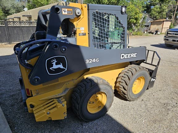 Image of John Deere 324G equipment image 4