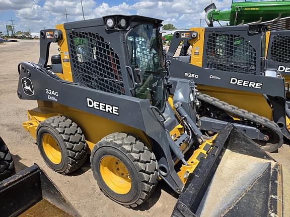 Image of John Deere 324G equipment image 2