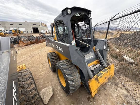 Image of John Deere 324G Primary image