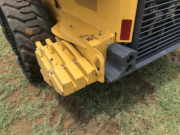 Image of John Deere 324G equipment image 2