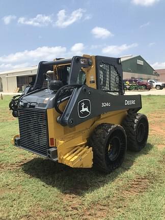 Image of John Deere 324G equipment image 3