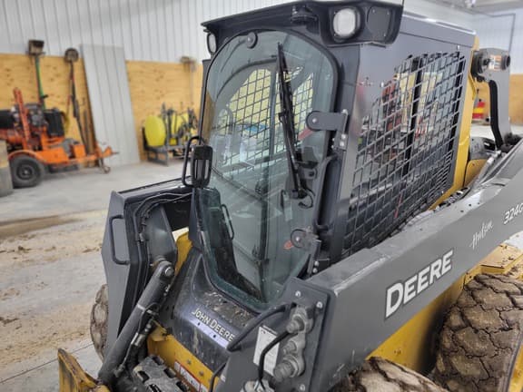 Image of John Deere 324G equipment image 1