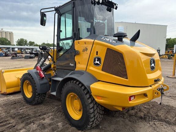 Image of John Deere 324P equipment image 2