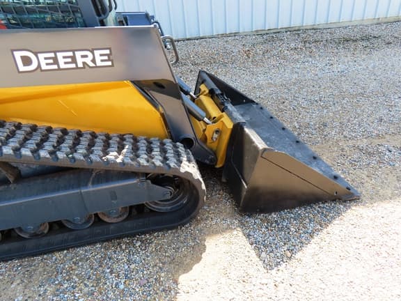 Image of John Deere 325G equipment image 3