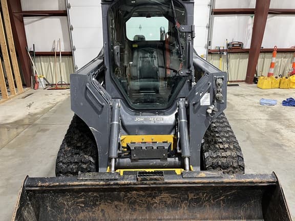 Image of John Deere 325G equipment image 2