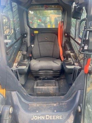 Image of John Deere 325G equipment image 2