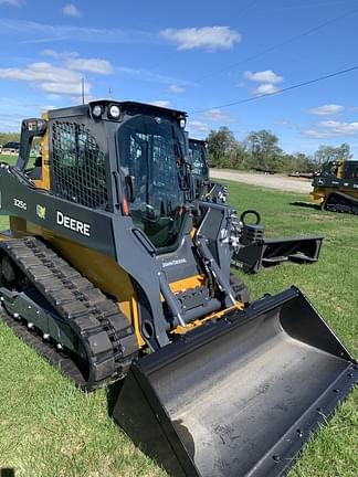 Image of John Deere 325G equipment image 4