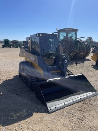 Image of John Deere 325G equipment image 1