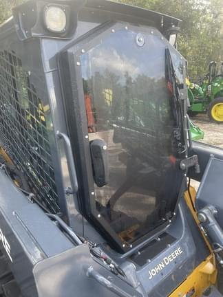 Image of John Deere 325G equipment image 4