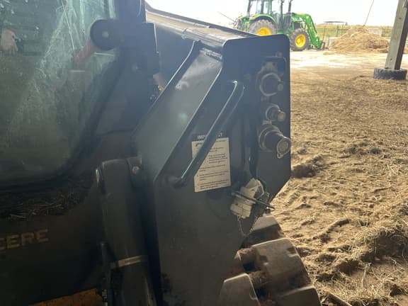 Image of John Deere 325G equipment image 3