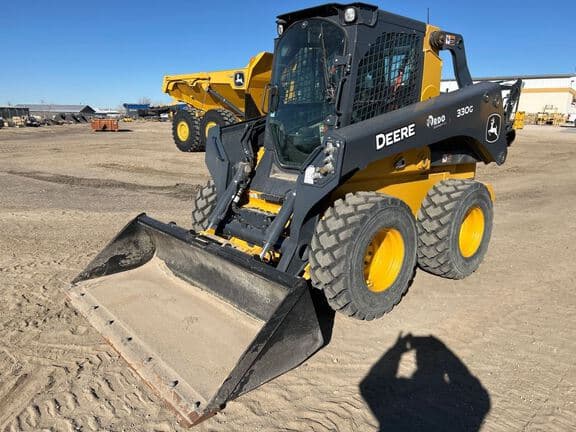 Image of John Deere 330G equipment image 2