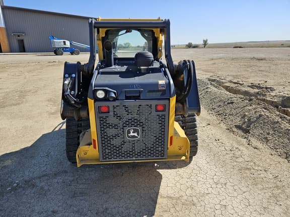 Image of John Deere 331G equipment image 4