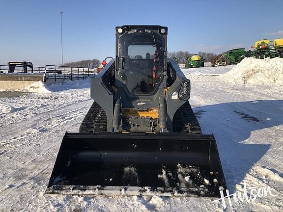 Image of John Deere 331G equipment image 2