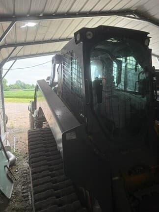 Image of John Deere 331G Image 1