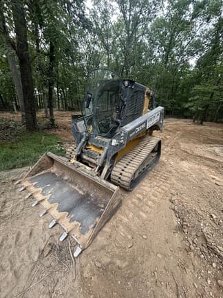 Image of John Deere 331G Primary image