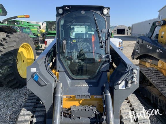 Image of John Deere 331G equipment image 2