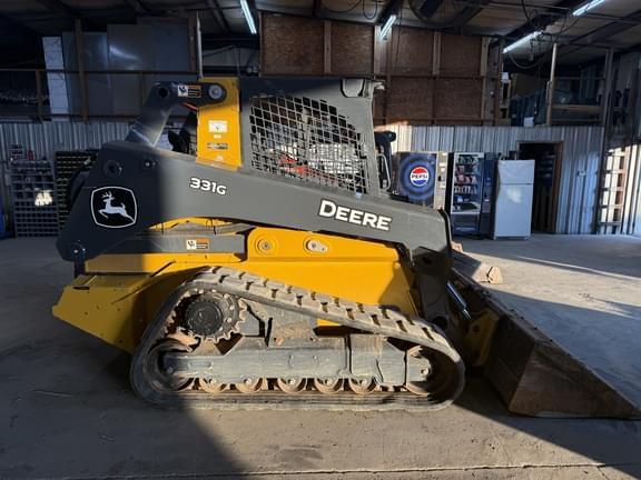Image of John Deere 331G equipment image 3