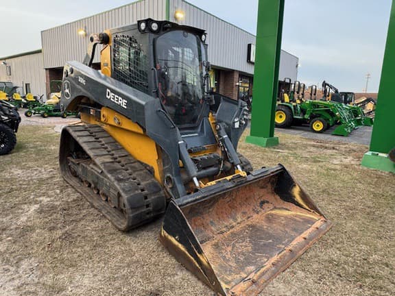 Image of John Deere 331G equipment image 4