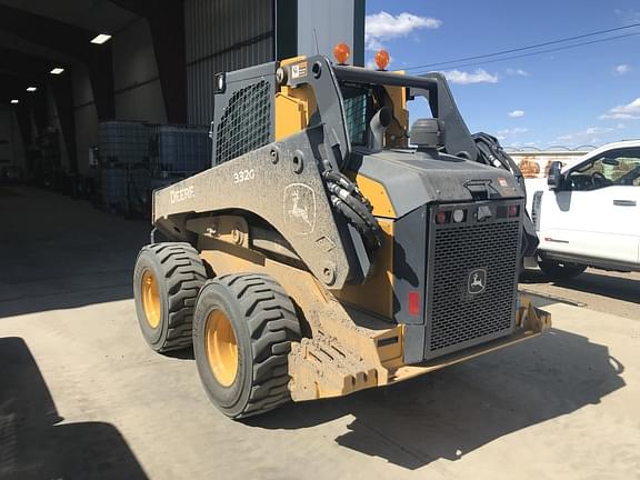Image of John Deere 332G equipment image 1