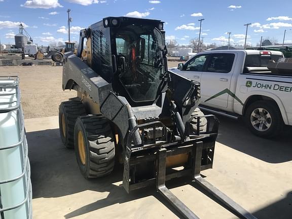 Image of John Deere 332G equipment image 3