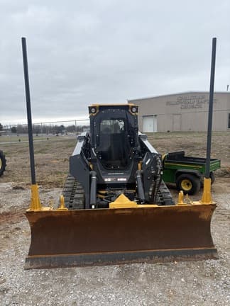 Image of John Deere 333P Primary image