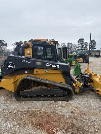 Image of John Deere 333P equipment image 1