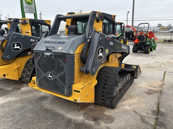 Image of John Deere 333P equipment image 2