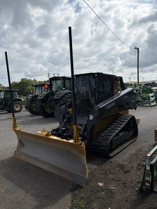 Image of John Deere 333G Primary image