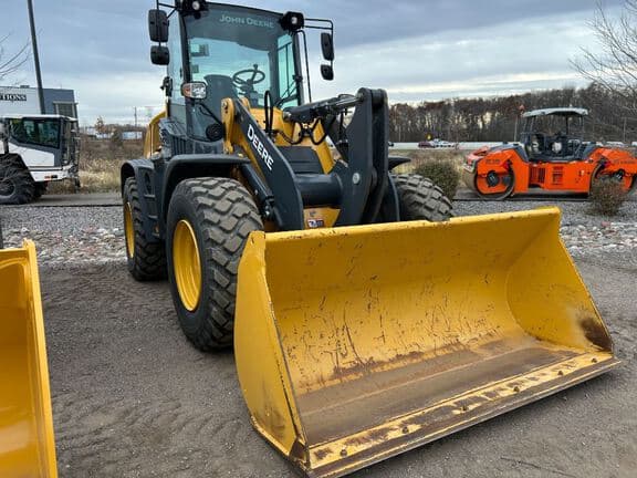 Image of John Deere 344P equipment image 1