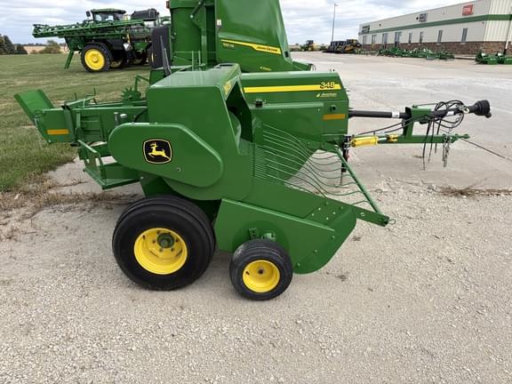 Image of John Deere 348 equipment image 4