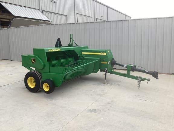 Image of John Deere 348 equipment image 4