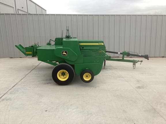 Image of John Deere 348 equipment image 3