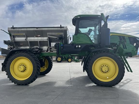Image of John Deere 400R Primary image