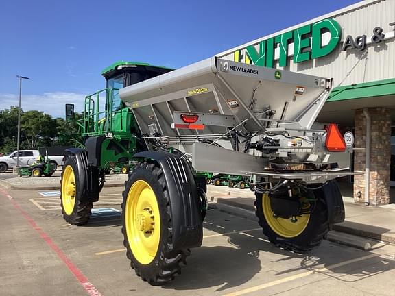 Image of John Deere 400R equipment image 4