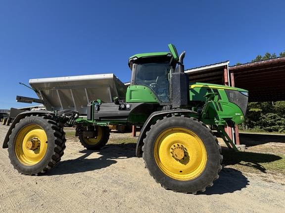 Image of John Deere 400R equipment image 4