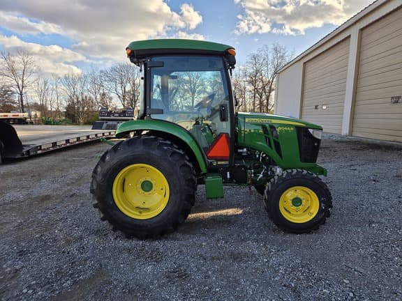 Image of John Deere 4044R equipment image 3