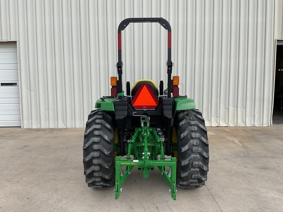 Image of John Deere 4044R equipment image 3