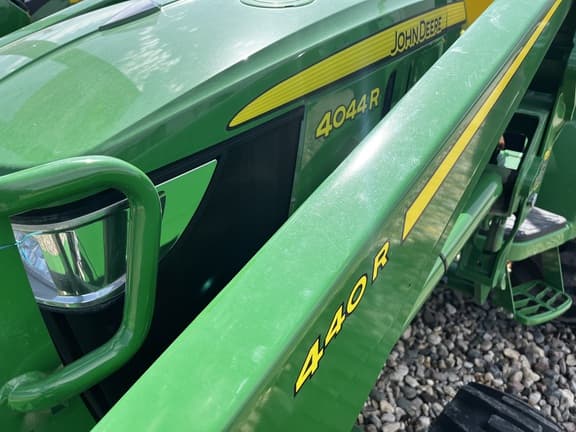 Image of John Deere 4044R equipment image 1