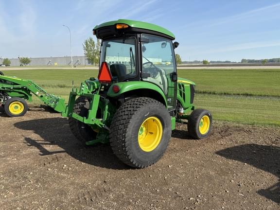 Image of John Deere 4044R equipment image 4