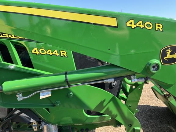 Image of John Deere 4044R equipment image 2
